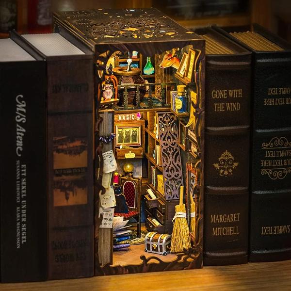CuteBee Magic Pharmacist DIY Book Nook Kit