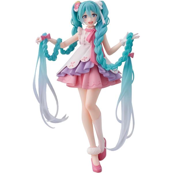 Hatsune Miku Wonderland Rapunzel Figure