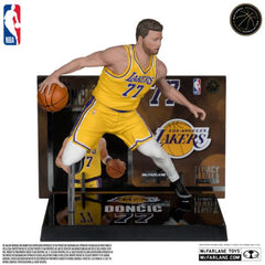 NBA – Luka Doncic La Lakers Posed Figure