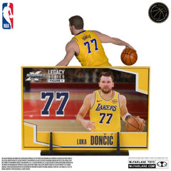 NBA – Luka Doncic La Lakers Posed Figure