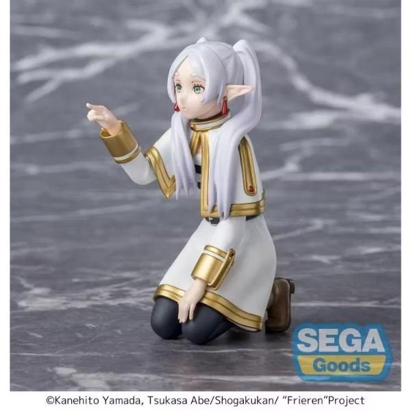Frieren: Beyond Journey's End PM Perching Figure Frieren Frieren Poking Something