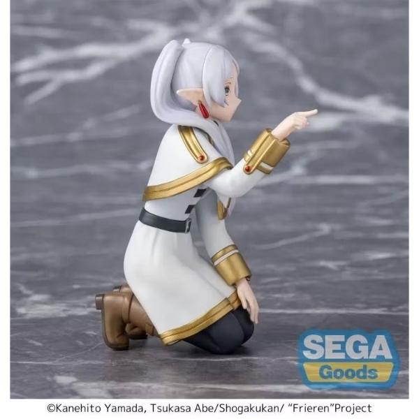 Frieren: Beyond Journey's End PM Perching Figure Frieren Frieren Poking Something
